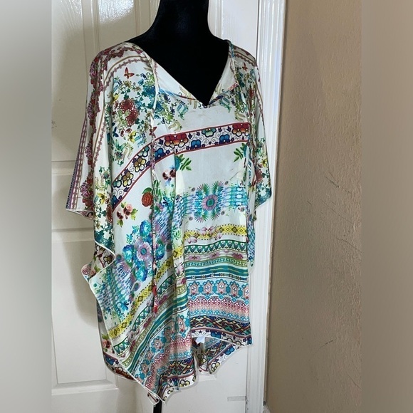 Johnny Was Poncho Blouse, Boho Pullover with Buttons, multi Large​​​​​​​​​​​ - Picture 2 of 11
